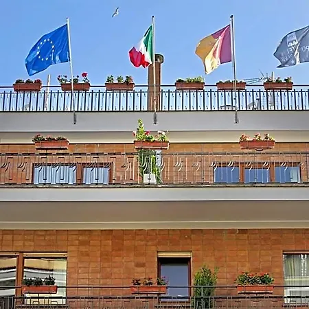 Beyou Ponte Milvio Hotell 3*